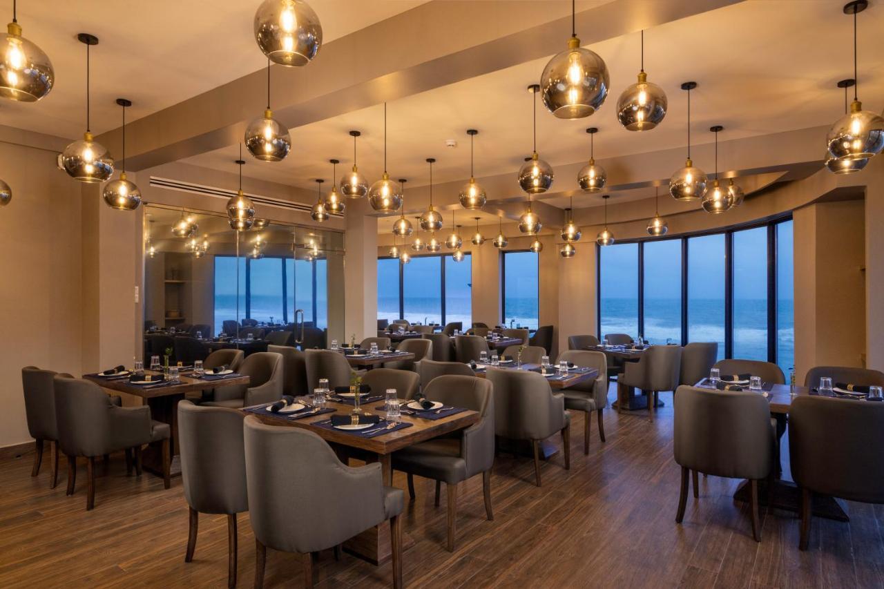 Maradha Colombo Hotell Exteriör bild